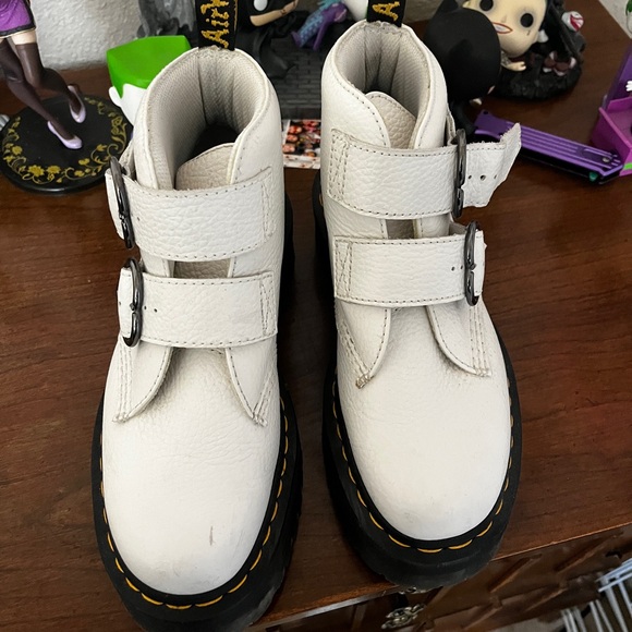 Dr. Martens Devon Heart Platform Boot in White Leather - Picture 3 of 5